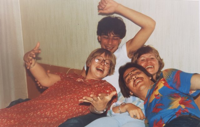 Zomervakantie Joegoslavie in 1980 met Fre en Jeanet Kuper (op dat moment nog Jeanet Moes, maar een dik jaar later.........)"Grotere weergave en reactie: klik hier."